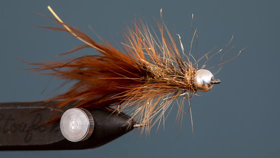 Vidéo de montage « Mouches simples - Rusty Woolly Bugger »