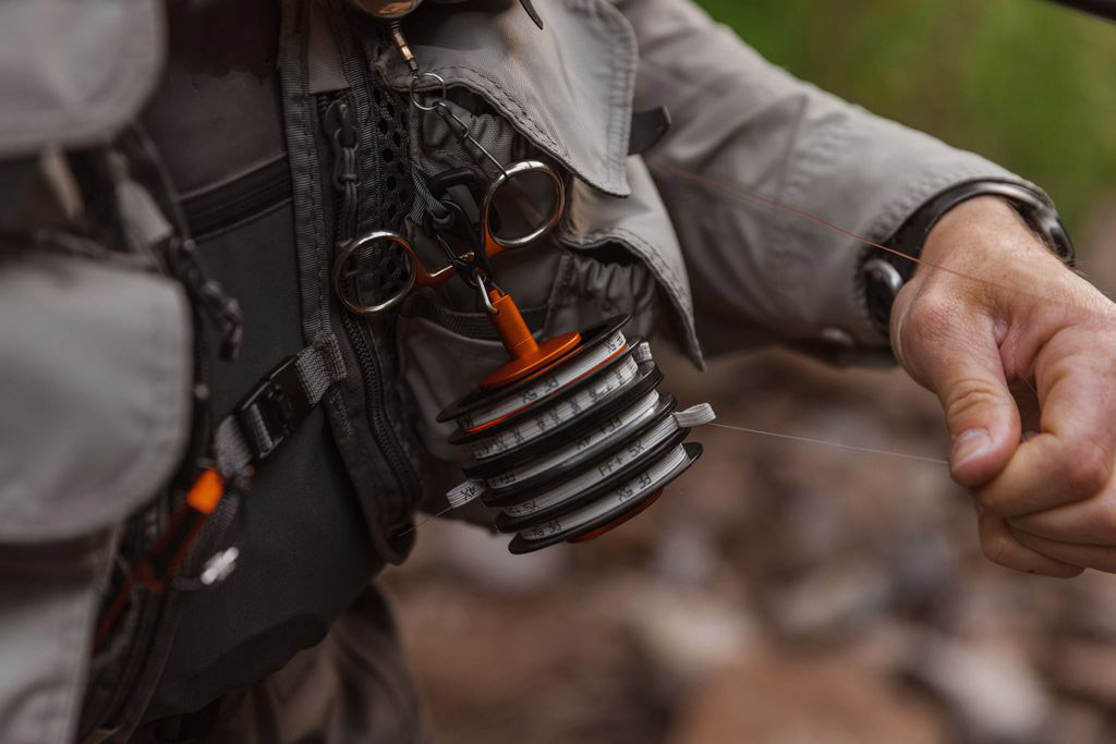 Smith_Creek_Tippet_Holder_metallic_grey_OM_1