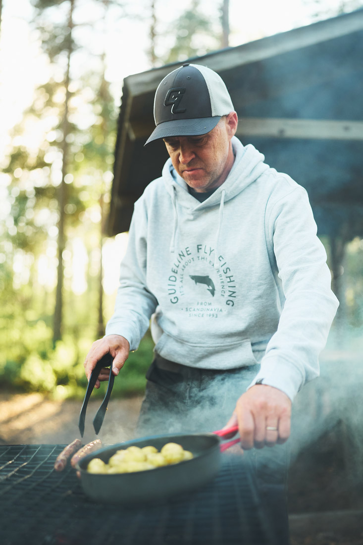 Guideline_Scandi_Hoody_Lifestyle_2
