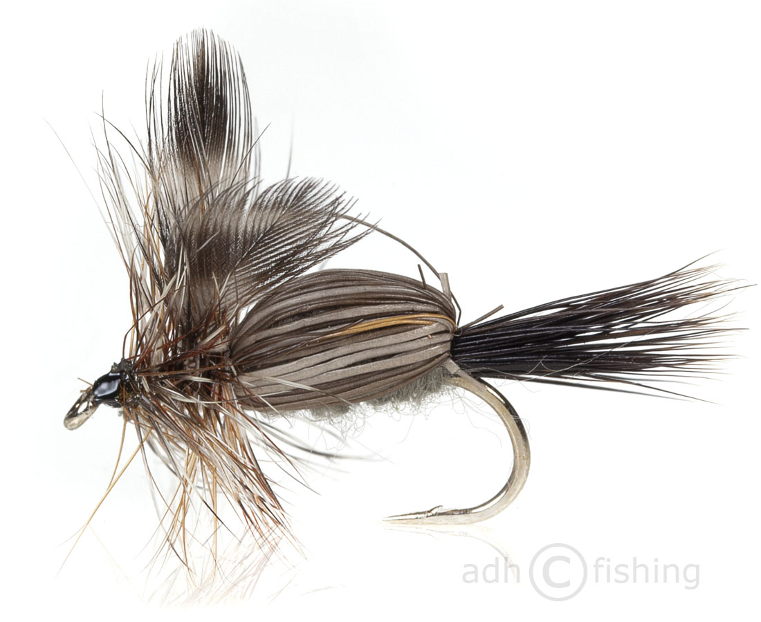 Fulling Mill mouche sèche - Humpy Adams