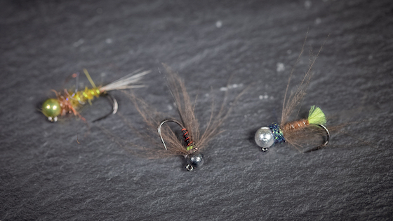 Vidéo de montage 'Simple Flies - Black CDC Emerger Jig'