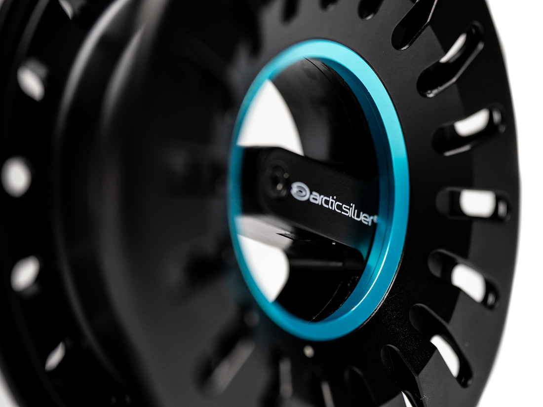 Arctic_Silver_IC3_Black_Limited_Edition_white_8