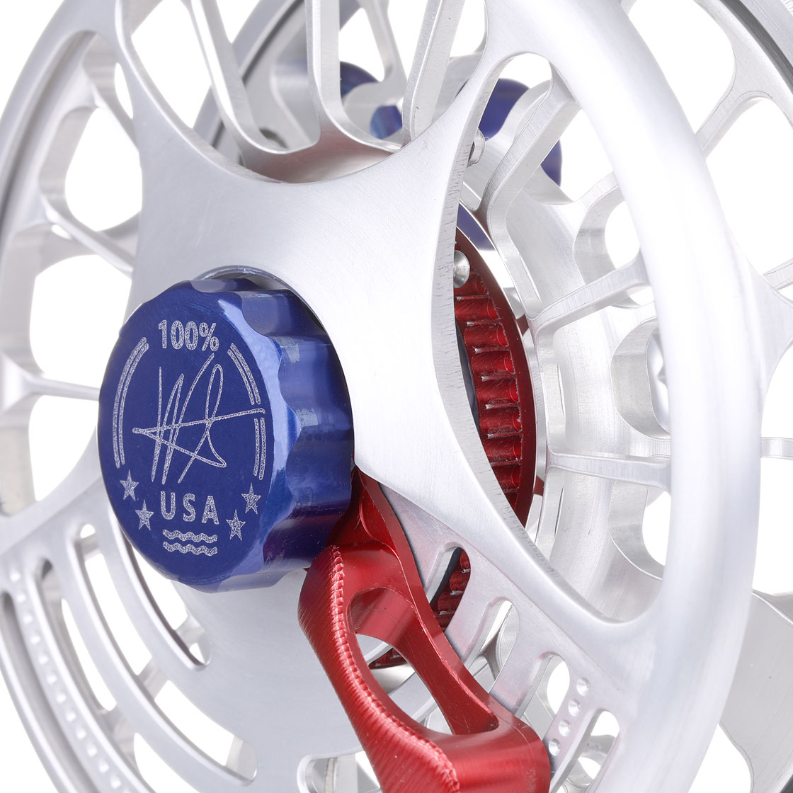 P-26114_Seigler-Fliegenrolle-silver-red-blue_detail-5