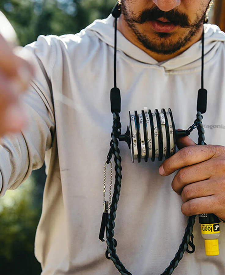 Loon_Neckvest_Hanger_Lanyard_Lifestyle_2
