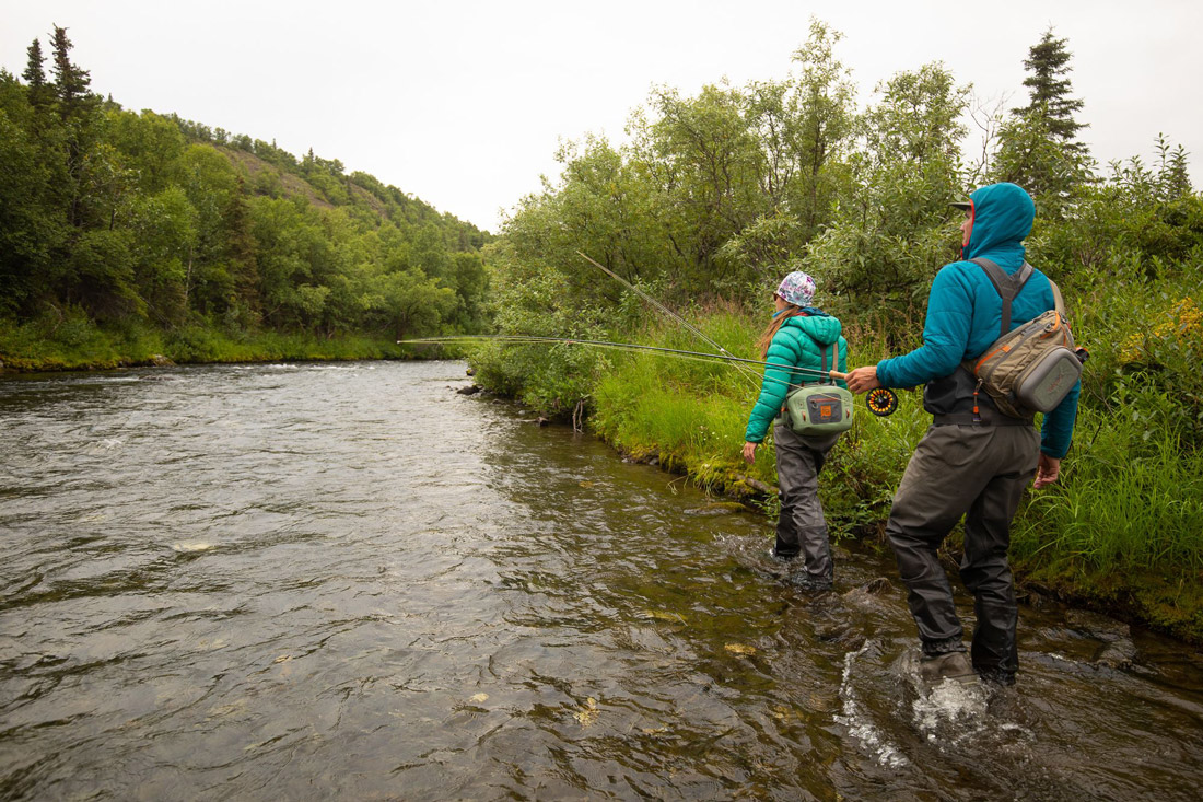 Fishpond_Summit_Sling_20_granite_5