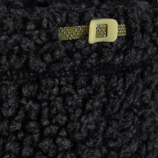 P-27202_Buff-R-_Switch_Polar_Neckwarmer_Solid_Black_3