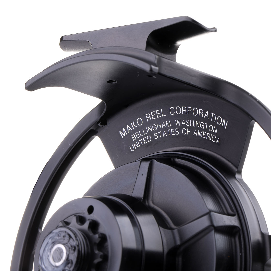 P-18959-2_mako_reel_matte_platinum-black_9600_detail-7