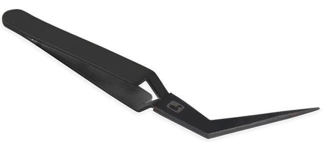 Loon Mini Curved D-Loop Tweezer - Black - Pince fine - courbée