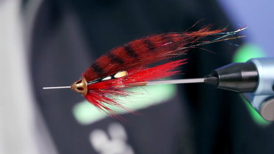 Morten Bundgaard : Vidéo de montage d'une mouche Salmon Tube Fly